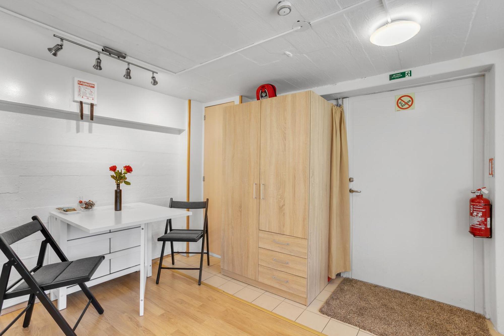 Lara Studio In Laugardalur Valley, Reykjavik Central Park And Botanical Garden, Private Entrance, Free Private Parking On Side Extérieur photo